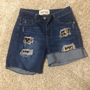 Super cute Denim with leopard shorts